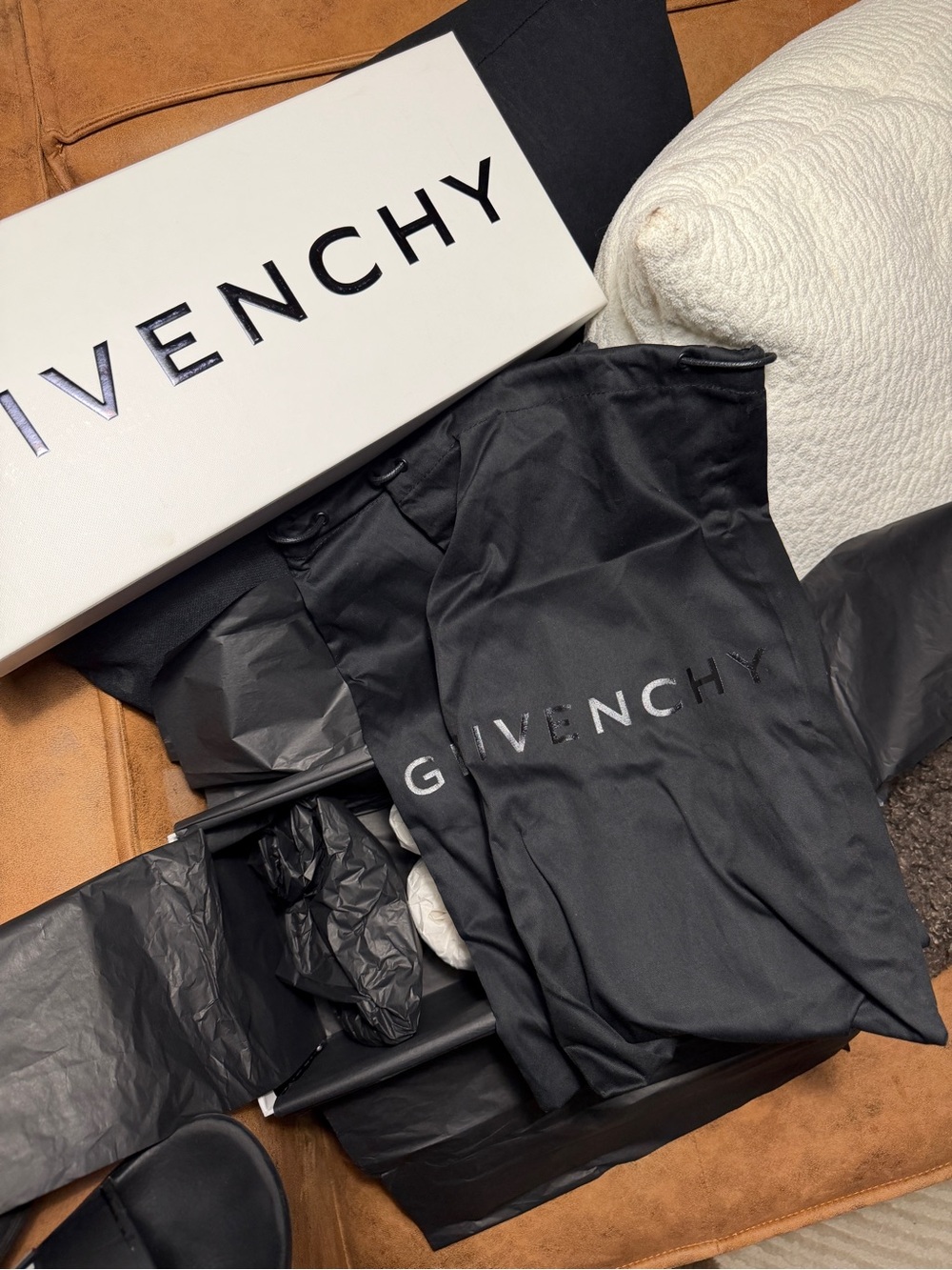 Givenchy Slides - Picture 3 of 5